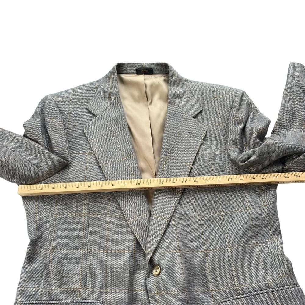 Bowdon Men’s Size 44R Gray Brown Tan‎ Plaid Single Breasted Button Blazer Jacket